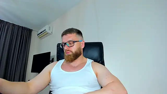 Snapshot of Findom_guy chatting on 05/17/26, 07:10 Findom guy online show from 05/17/26, 07:10