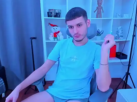 andboyfor6 online show from 12/22/25, 11:40