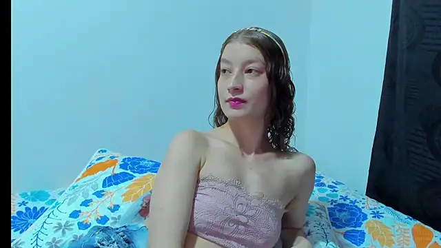 MiiaVolkova online show from 04/08/26, 12:32