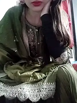 Snapshot of Noor_Darliing chatting on 04/28/26, 03:17 Noor Darliing online show from 04/28/26, 03:17