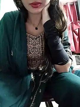 Snapshot of Noor_Darliing chatting on 05/07/26, 03:39 Noor Darliing online show from 05/07/26, 03:39