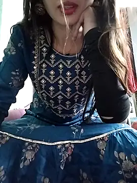 Snapshot of Noor_Darliing chatting on 05/08/26, 03:39 Noor Darliing online show from 05/08/26, 03:39