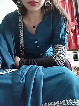 Snapshot of Noor_Darliing chatting on 05/21/26, 03:30 Noor Darliing online show from 05/21/26, 03:30
