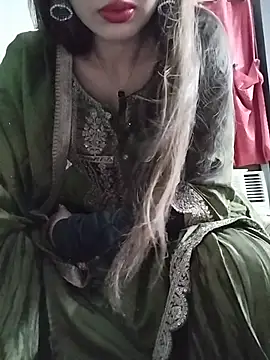 Snapshot of Noor_Darliing chatting on 06/02/26, 03:25 Noor Darliing online show from 06/02/26, 03:25