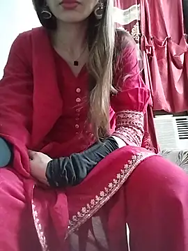 Snapshot of Noor_Darliing chatting on 06/12/26, 03:44 Noor Darliing online show from 06/12/26, 03:44