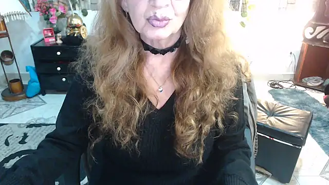 KarimaSarabe online show from 09/22/25, 09:50