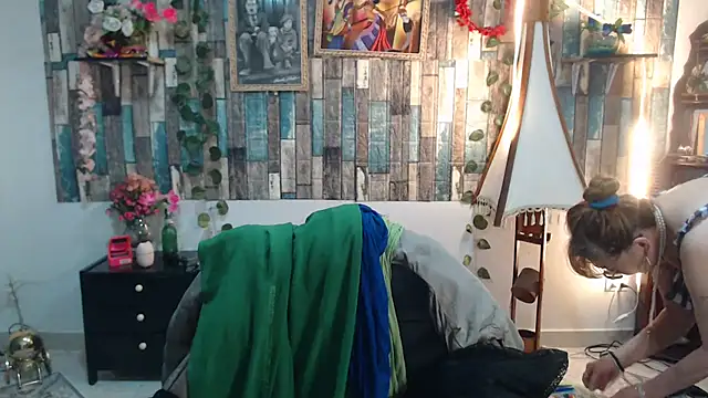 KarimaSarabe online show from 11/21/25, 08:40