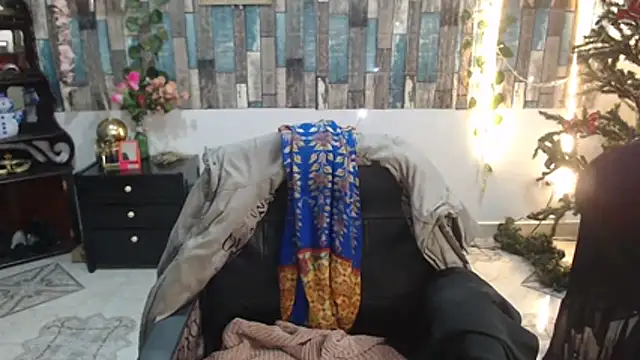 KarimaSarabe online show from 12/04/25, 09:23