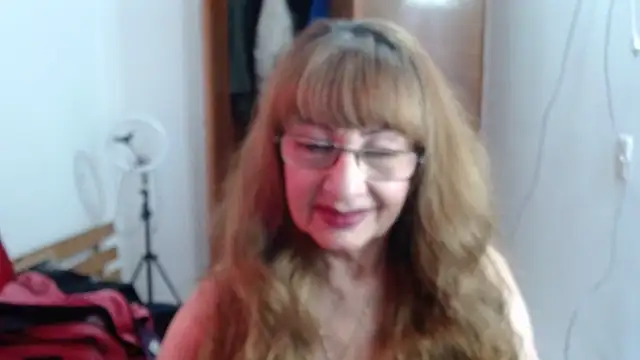 Snapshot of KarimaSarabe chatting on 05/19/26, 04:46 KarimaSarabe online show from 05/19/26, 04:46