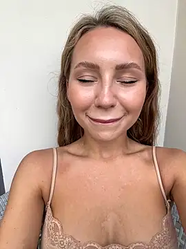 LilyRaisa online show from 02/03/25, 02:03