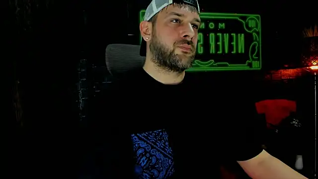 Snapshot of LexXHardy chatting on 02/18/25, 01:44 LexXHardy online show from 02/18/25, 01:44