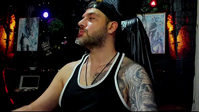 Snapshot of LexXHardy chatting on 06/15/26, 11:18 LexXHardy online show from 06/15/26, 11:18