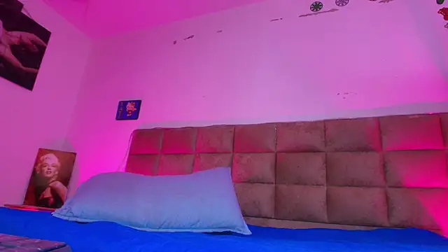  sex mia online show from 09/21/25, 07:15