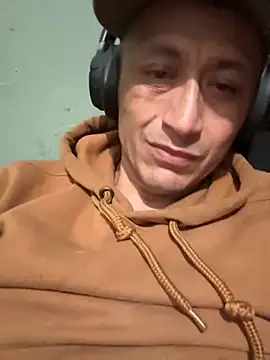 Snapshot of drew420downatsnap chatting on 04/13/26, 06:57 drew420downatsnap online show from 04/13/26, 06:57