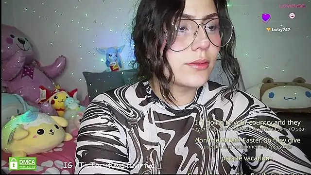 TuWaifuVirtual1 online show from 04/04/26, 12:09