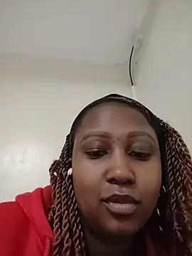 Snapshot of NIKKIE_LOVE chatting on 05/19/26, 02:07 NIKKIE LOVE online show from 05/19/26, 02:07