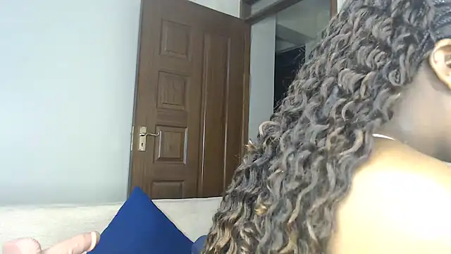 Snapshot of NIKKIE_LOVE chatting on 07/23/26, 02:20 NIKKIE LOVE online show from 07/23/26, 02:20