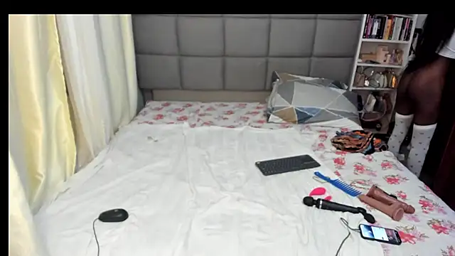 suhaila suus online show from 12/24/24, 11:55