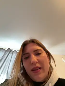 Snapshot of secretcrazy69 chatting on 12/14/24, 08:56 secretcrazy69 online show from 12/14/24, 08:56