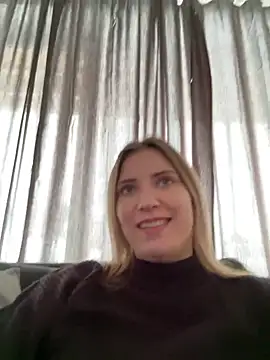 Snapshot of secretcrazy69 chatting on 12/14/24, 12:12 secretcrazy69 online show from 12/14/24, 12:12