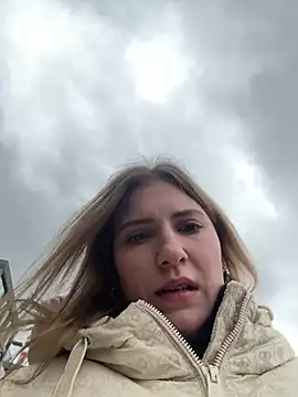 Snapshot of secretcrazy69 chatting on 12/22/24, 12:38 secretcrazy69 online show from 12/22/24, 12:38