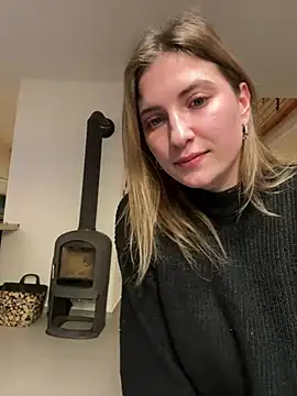 Snapshot of secretcrazy69 chatting on 01/07/25, 06:03 secretcrazy69 online show from 01/07/25, 06:03