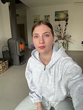 Snapshot of secretcrazy69 chatting on 01/21/25, 01:54 secretcrazy69 online show from 01/21/25, 01:54