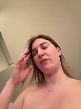 Snapshot of secretcrazy69 chatting on 02/08/25, 10:51 secretcrazy69 online show from 02/08/25, 10:51