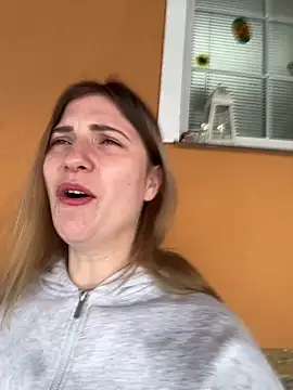 Snapshot of secretcrazy69 chatting on 02/16/25, 07:48 secretcrazy69 online show from 02/16/25, 07:48