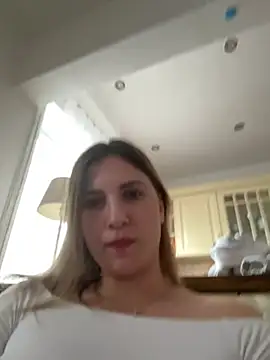 Snapshot of secretcrazy69 chatting on 02/16/25, 01:05 secretcrazy69 online show from 02/16/25, 01:05