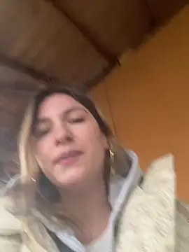 Snapshot of secretcrazy69 chatting on 03/02/25, 07:21 secretcrazy69 online show from 03/02/25, 07:21