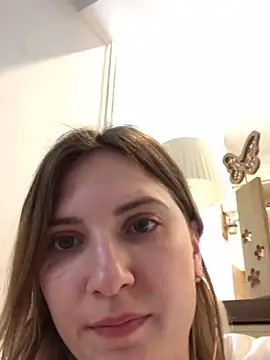 Snapshot of secretcrazy69 chatting on 03/02/25, 01:27 secretcrazy69 online show from 03/02/25, 01:27