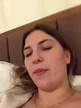 Snapshot of secretcrazy69 chatting on 03/15/25, 06:32 secretcrazy69 online show from 03/15/25, 06:32