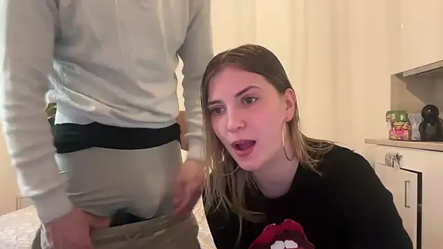 Snapshot of secretcrazy69 chatting on 03/20/25, 04:09 secretcrazy69 online show from 03/20/25, 04:09