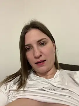 Snapshot of secretcrazy69 chatting on 02/17/26, 04:35 secretcrazy69 online show from 02/17/26, 04:35