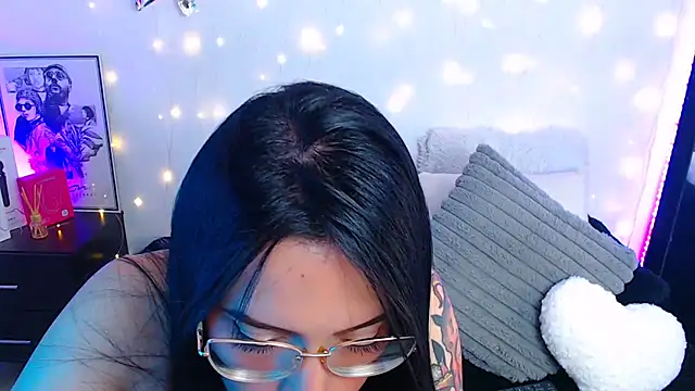 Snapshot of Isa_Maiden1 chatting on 06/02/26, 05:48 Isa Maiden1 online show from 06/02/26, 05:48