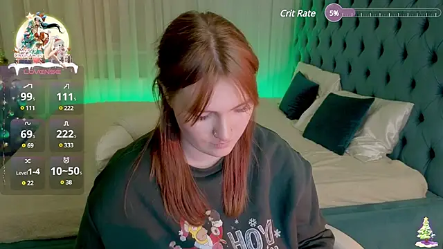 Snapshot of _Chlo__e chatting on 12/26/24, 04:32  Chlo  e online show from 12/26/24, 04:32