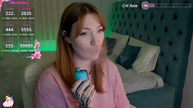 Snapshot of _Chlo__e chatting on 01/16/25, 01:37  Chlo  e online show from 01/16/25, 01:37