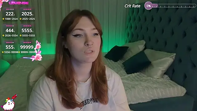 Snapshot of _Chlo__e chatting on 01/30/25, 04:27  Chlo  e online show from 01/30/25, 04:27