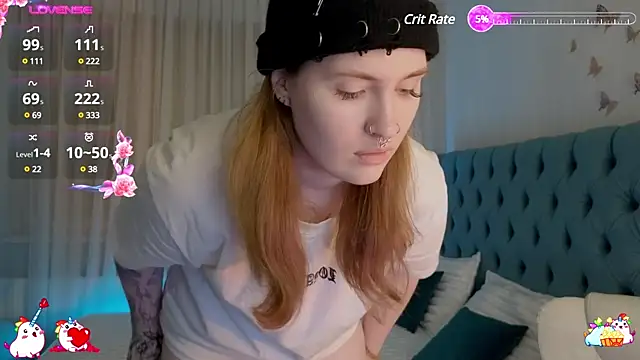 Snapshot of _Chlo__e chatting on 02/03/25, 10:21  Chlo  e online show from 02/03/25, 10:21