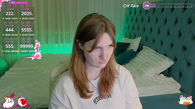 Snapshot of _Chlo__e chatting on 02/04/25, 01:23  Chlo  e online show from 02/04/25, 01:23