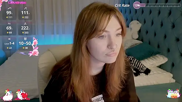 Snapshot of _Chlo__e chatting on 02/08/25, 10:08  Chlo  e online show from 02/08/25, 10:08