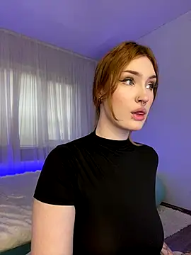 Snapshot of _Chlo__e chatting on 10/05/25, 09:40  Chlo  e online show from 10/05/25, 09:40