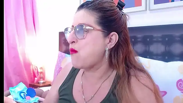 sandra 20 online show from 12/22/25, 10:45