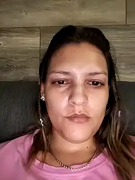 Snapshot of Mia_Hampton chatting on 12/19/24, 09:06 Mia Hampton online show from 12/19/24, 09:06