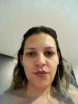 Snapshot of Mia_Hampton chatting on 02/02/25, 03:32 Mia Hampton online show from 02/02/25, 03:32