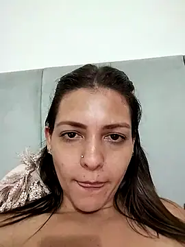 Snapshot of Mia_Hampton chatting on 03/01/25, 03:21 Mia Hampton online show from 03/01/25, 03:21