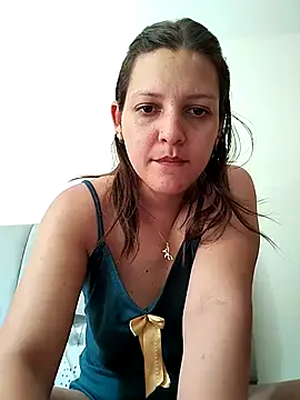 Snapshot of Mia_Hampton chatting on 03/08/25, 06:05 Mia Hampton online show from 03/08/25, 06:05