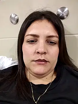 Snapshot of Mia_Hampton chatting on 09/30/25, 12:37 Mia Hampton online show from 09/30/25, 12:37