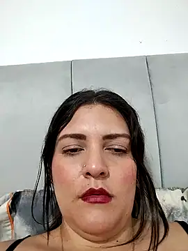 Snapshot of Mia_Hampton chatting on 12/20/25, 09:55 Mia Hampton online show from 12/20/25, 09:55